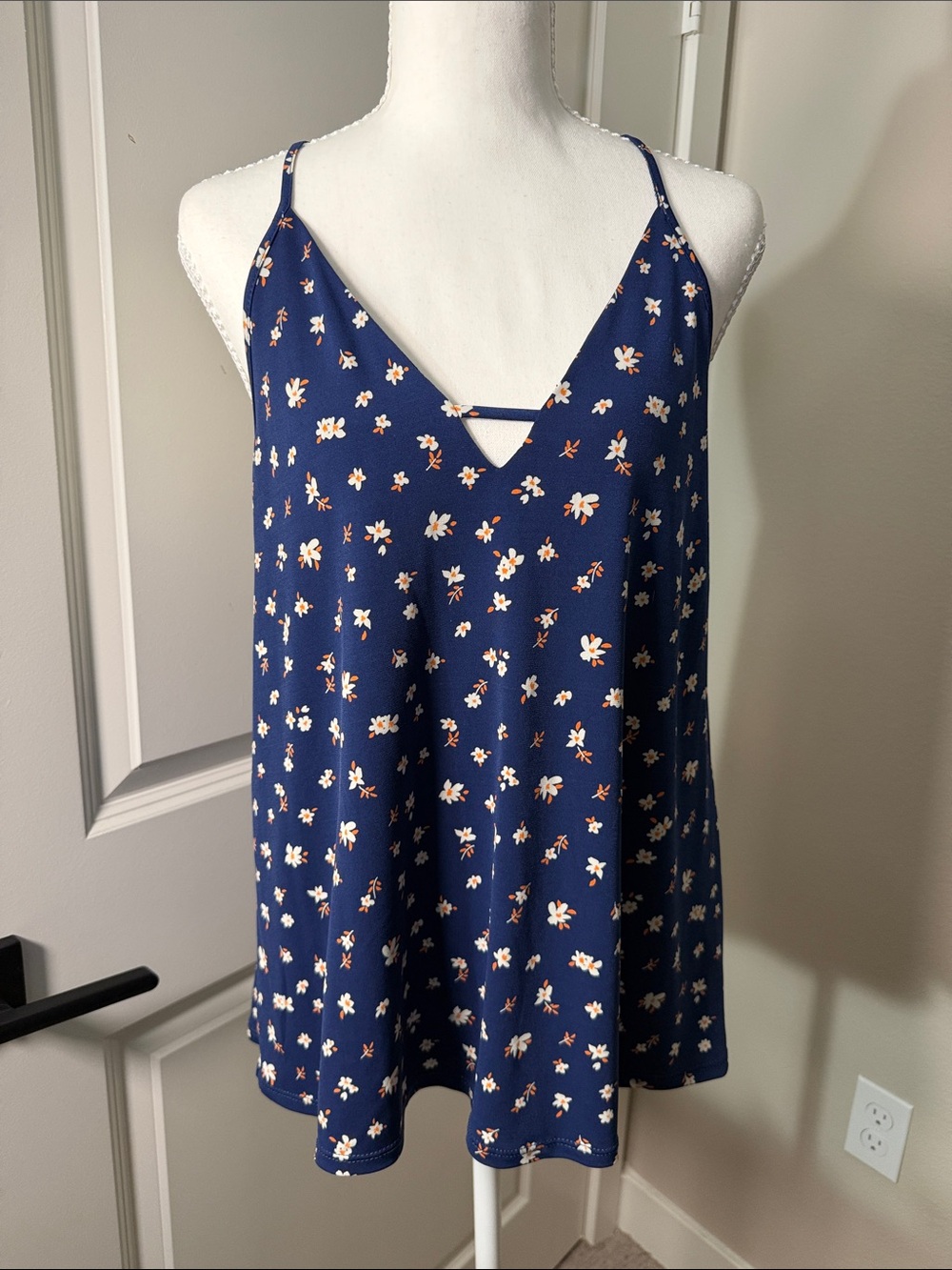 Womens Navy Floral V-Neck oversized Cami Tank Top